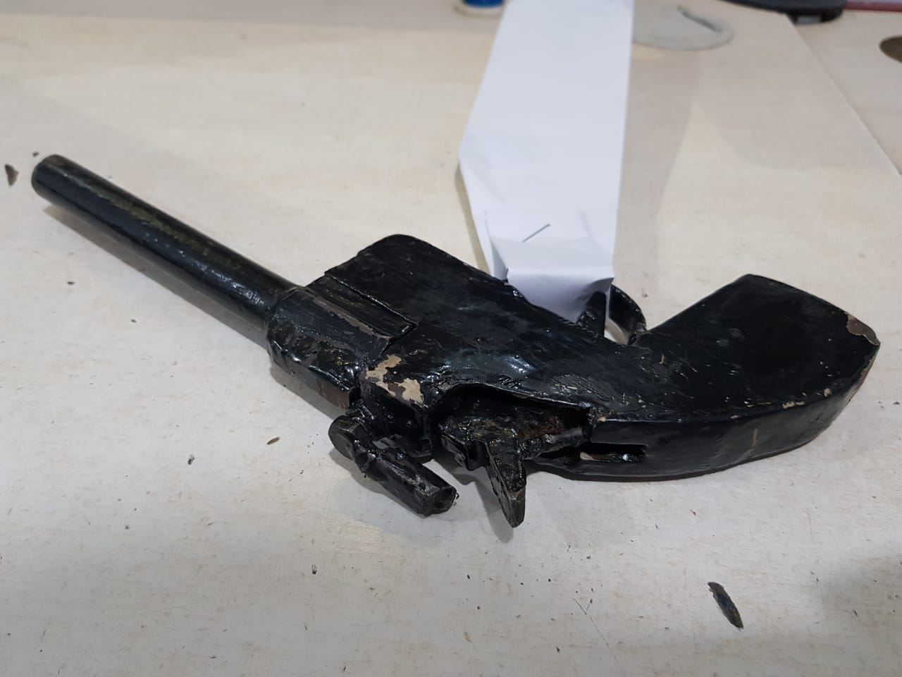 DUPLA DE ADOLESCENTES SUSPEITA DE ROUBO É APREENDIDA PORTANDO ARMA DE FOGO - News Rondônia
