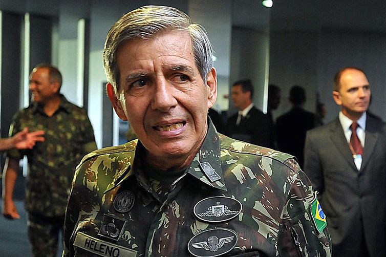 GENERAL HELENO DEFENDE USO DE ATIRADORES DE ELITE CONTRA CRIMINOSOS - News Rondônia