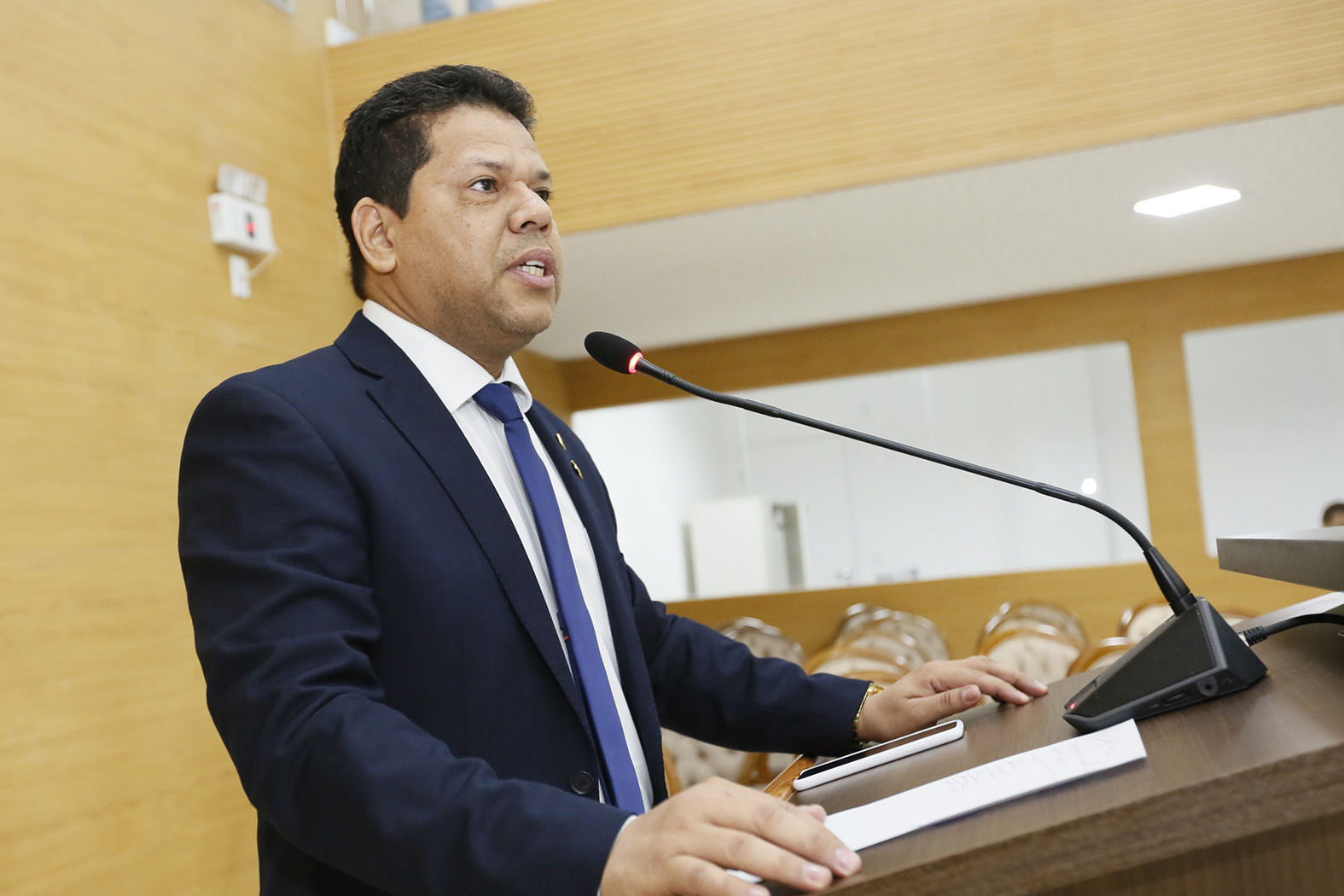 JAIR MONTES DIZ QUE RONDÔNIA É EXPLORADA PARA GERAR ENERGIA, MAS PAGA TARIFA MAIS CARA DO PAÍS - News Rondônia