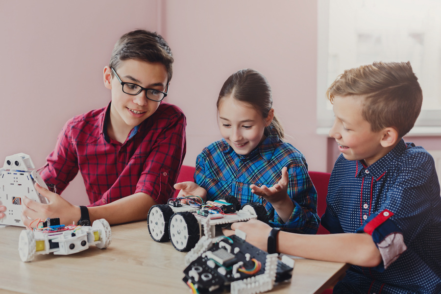 CRIATIVIDADE E APRENDIZADO DAS CRIANÇAS SÃO DESENVOLVIDOS ATRAVÉS DA EDUCAÇÃO MAKER - News Rondônia