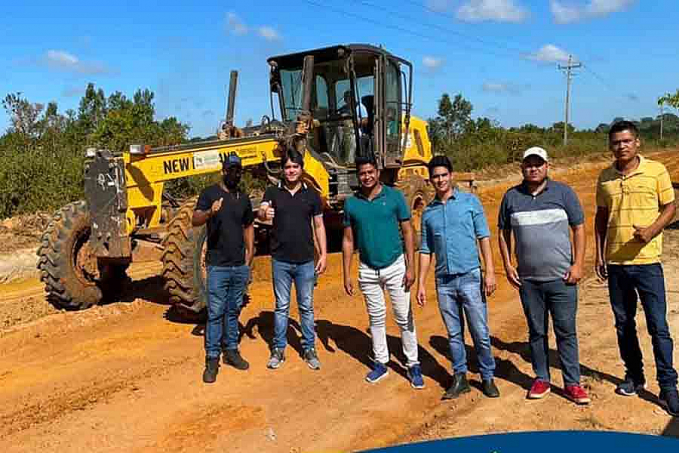 Após pedido do vereador Raí Ferreira, Prefeitura realiza patrolamento no KM17 - News Rondônia