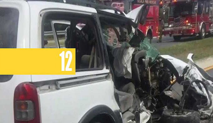 MÃE MANDA FILHOS TIRAREM CINTO DE SEGURANÇA E JOGA CARRO EM ÁRVORE - News Rondônia