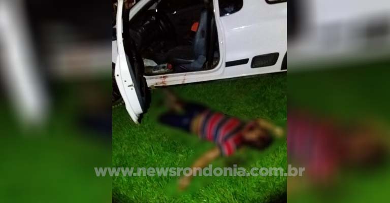 NA CABEÇA - Motociclistas executam jovem conhecido por "Boiadeiro" - News Rondônia