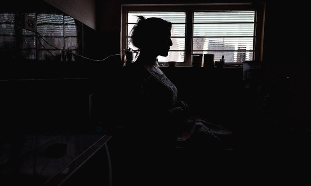 Câmara aprova projeto que libera R$ 1.200 do auxílio emergencial para mulher vítima de violência - News Rondônia