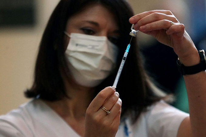 Israel mantém 4ª dose de vacina e vê onda da Ômicron perder força - News Rondônia