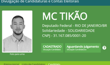 CANDIDATO A DEPUTADO CANTA MÚSICA QUE EXALTA FACÇÃO EM BAILE DE HOMENS ARMADOS, VEJA O VÍDEO - News Rondônia