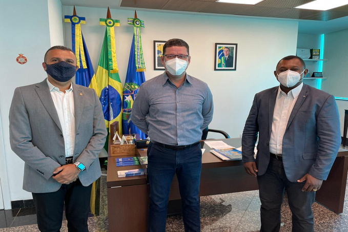 Republicanos da bancada evangélica se reúnem com governador do estado - News Rondônia