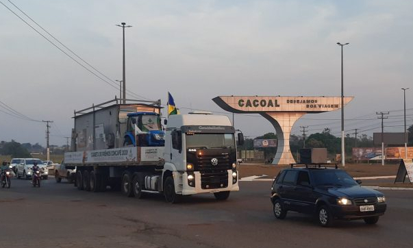 VALORIZAÇÃO: Carreta de prêmios chama a atenção para o 5º Concafé ao percorrer municípios de Rondônia - News Rondônia