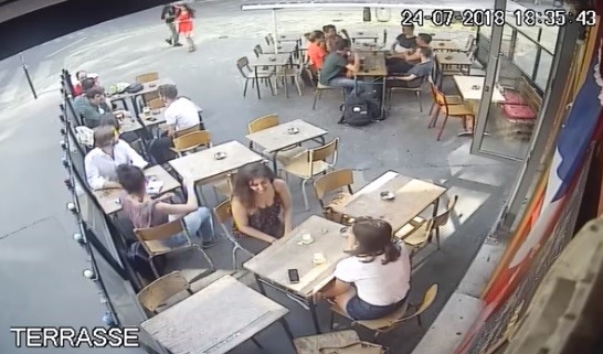 VÍDEO DE HOMEM ATACANDO MULHER NA FRANÇA CHOCA O MUNDO - News Rondônia