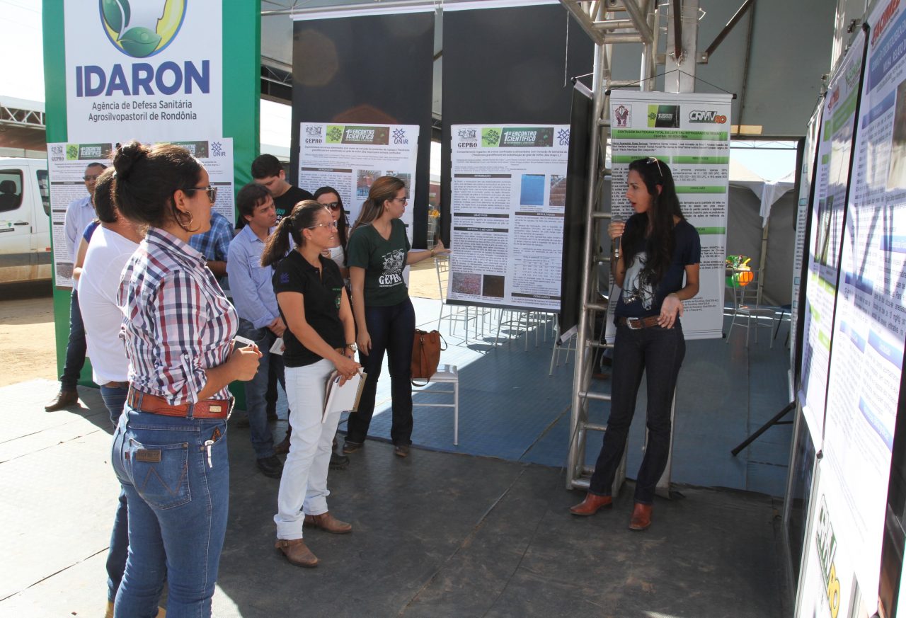 ACADÊMICOS APRESENTAM TRABALHOS CIENTÍFICOS INOVADORES AO AGRONEGÓCIO NA 7ª RONDÔNIA RURAL SHOW - News Rondônia