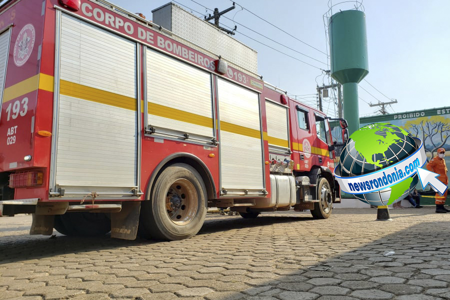 URGENTE: Trabalhador morre em posto de gasolina e amigo é socorrido - Vídeo - News Rondônia