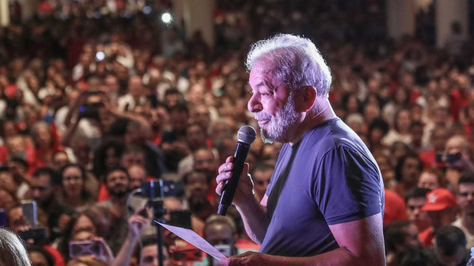 PETISTAS ORGANIZAM RÉVEILLON 'COM LULA' AO LADO DA PF EM CURITIBA - News Rondônia