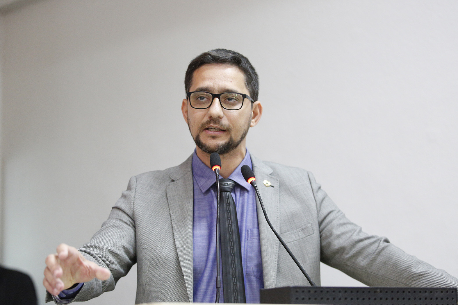 DEPUTADO ANDERSON RECONHECE ATOS DE BRAVURA COM MEDALHA DO MÉRITO LEGISLATIVO - News Rondônia