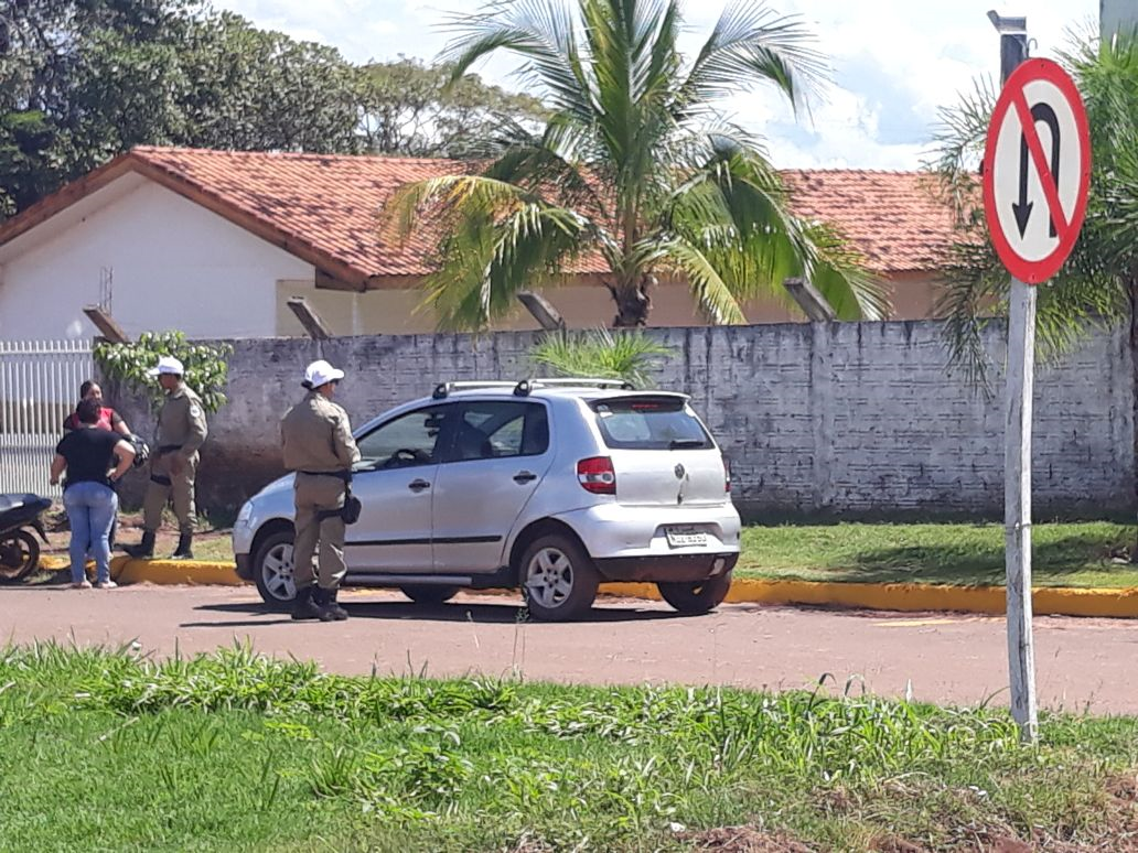 EDUCAÇÃO NO TRÂNSITO: EM ROLIM DE MOURA AGENTES DA COMTRAN REALIZAM BLITZ EDUCATIVA EM CRECHE MUNICIPAL - News Rondônia