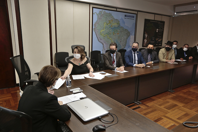 Jaqueline Cassol defende os produtores de soja em reunião com Ministra da Agricultura - News Rondônia