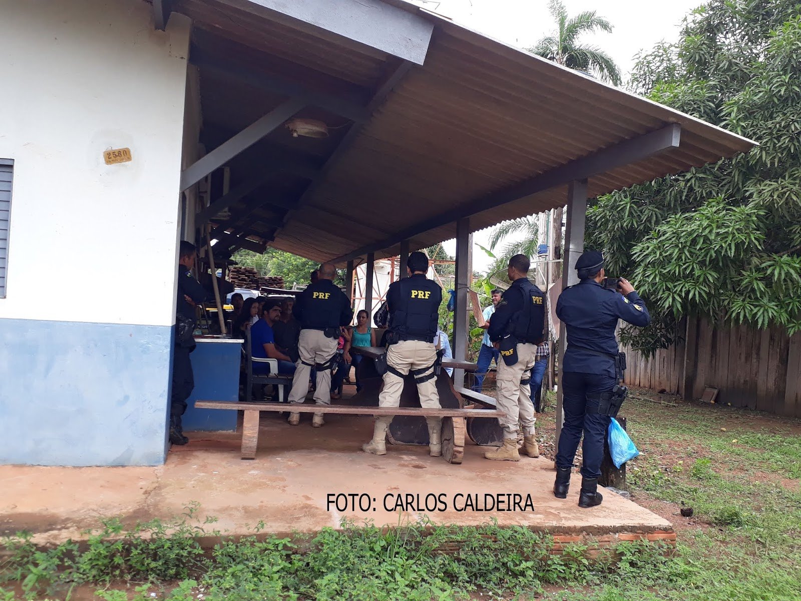 ACORDO ENTRE PRF E COMUNIDADE KORUQUETÊ EVITA FECHAMENTO DA BR-364 - News Rondônia