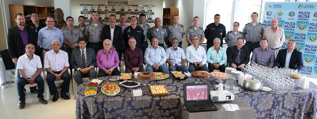 CAFÉ DA MANHÃ COM EX-COMANDANTES E SUBCOMANDANTES GERAIS, MARCA COMEMORAÇÕES DOS 43 ANOS DA POLÍCIA MILITAR DE RONDÔNIA - News Rondônia