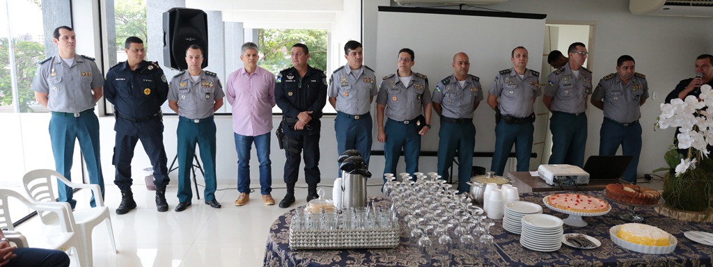 CAFÉ DA MANHÃ COM EX-COMANDANTES E SUBCOMANDANTES GERAIS, MARCA COMEMORAÇÕES DOS 43 ANOS DA POLÍCIA MILITAR DE RONDÔNIA - News Rondônia