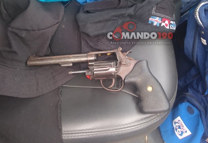 PC DE MACHADINHO PRENDE ASSALTANTE ESPECIALISTA EM ROUBAR E TRANSPORTAR CAMINHONETES PARA A BOLÍVIA - News Rondônia