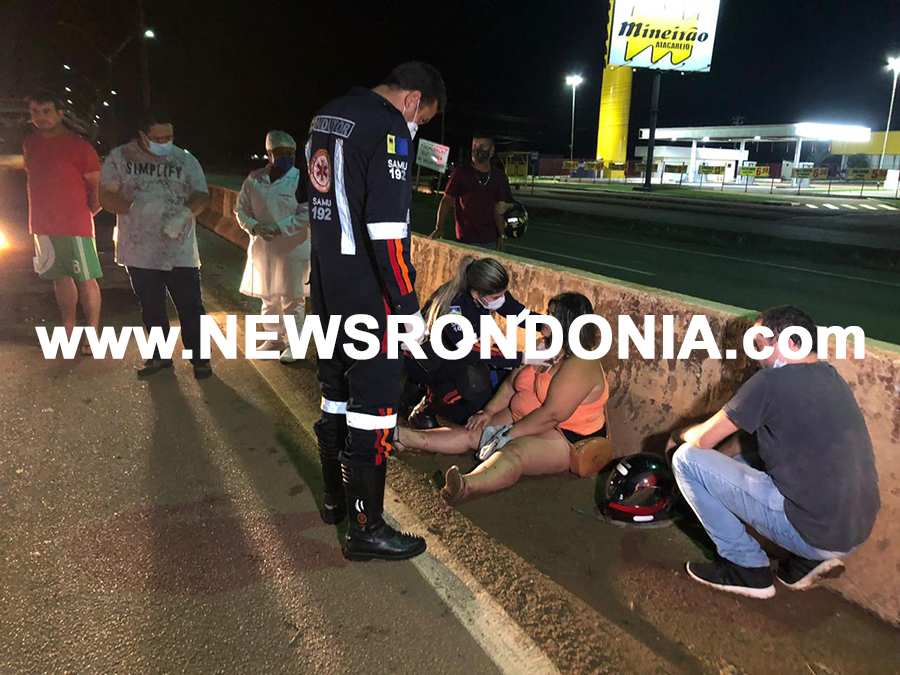 GRAVE: Casal em moto sofre acidente após o pneu estourar na BR-364 - News Rondônia