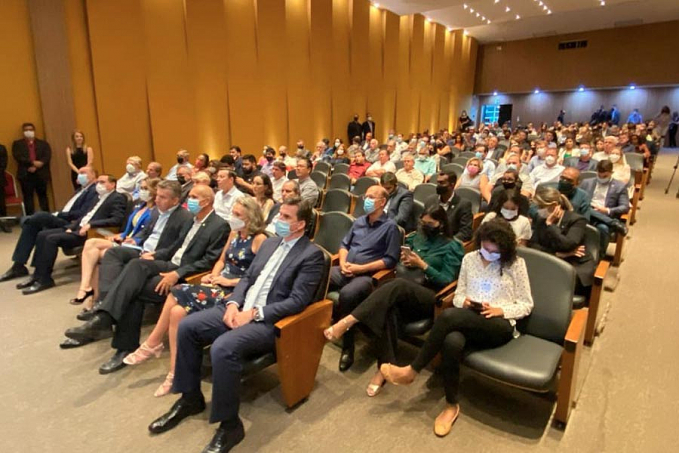 Presidente da Sicoob Credisul participa de palestra com governador Mauro Mendes em Cuiabá (MT) - News Rondônia