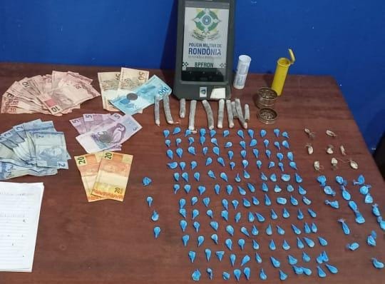 Adolescente e comparsa são flagrados com mais de 200 porções de drogas em boca de fumo na Ponta do Abunã - News Rondônia