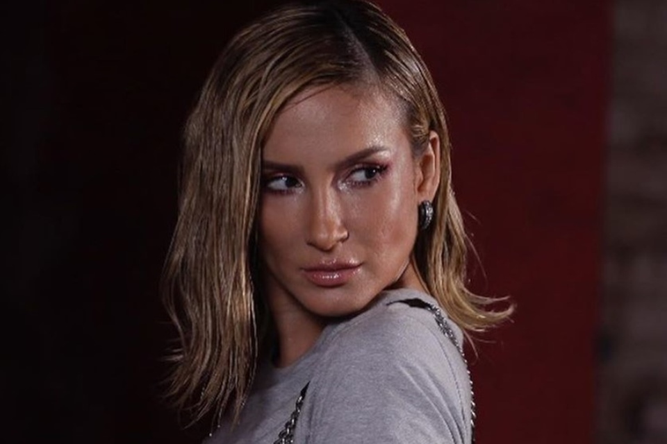 45 DIAS APÓS DAR À LUZ, CLÁUDIA LEITTE MOSTRA CORPO EM LINGERIE - VÍDEO - News Rondônia