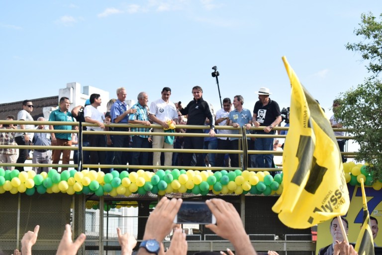 'VAMOS ESQUECER O 13, O NÚMERO DO CAPETA', DIZ BOLSONARO EM COMÍCIO EM RIO BRANCO-AC - News Rondônia