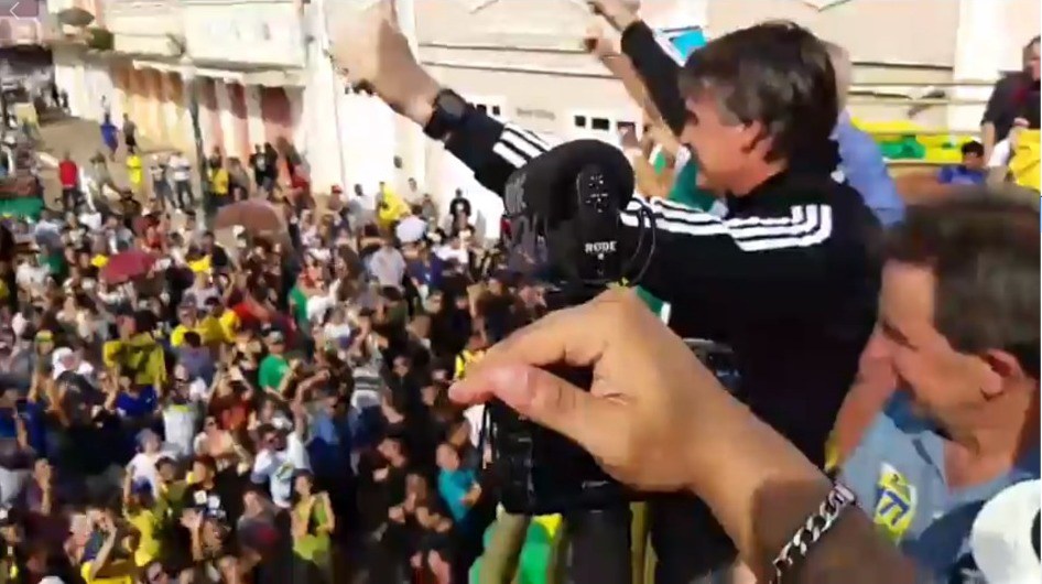 'VAMOS ESQUECER O 13, O NÚMERO DO CAPETA', DIZ BOLSONARO EM COMÍCIO EM RIO BRANCO-AC - News Rondônia