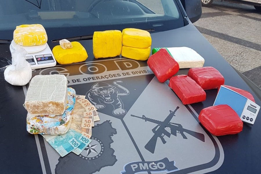 LÍDER DO PCC FORAGIDO DO ACRE É PRESO PELA PM COM DROGAS AVALIADAS EM R$ 1 MILHÃO - News Rondônia