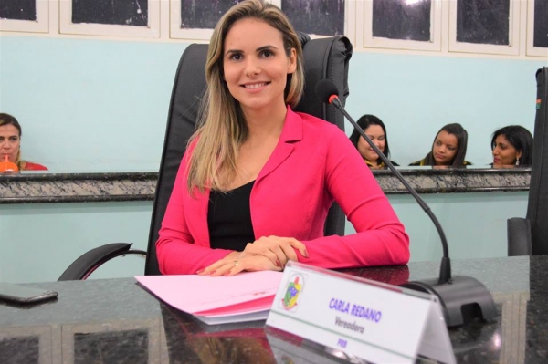 CÂMARA DE ARIQUEMES FAZ HISTÓRIA AO ELEGER A PRIMEIRA MULHER PARA PRESIDIR A CASA - News Rondônia
