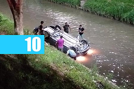 MOTORISTA PERDE CONTROLE E DESPENCA COM CARRO DENTRO DE IGARAPÉ EM MANAUS - News Rondônia