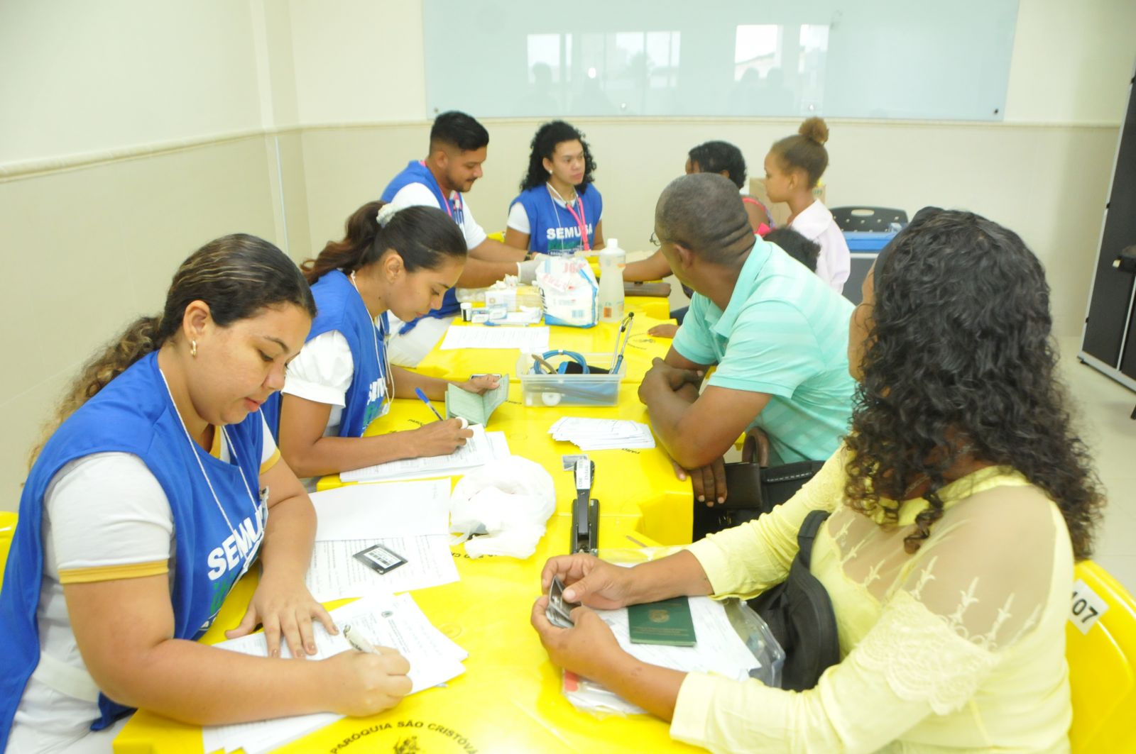 IMIGRAÇÃO - SEMUSA E SEMASF LEVAM ATENDIMENTOS A REFUGIADOS VENEZUELANOS EM PORTO VELHO - News Rondônia