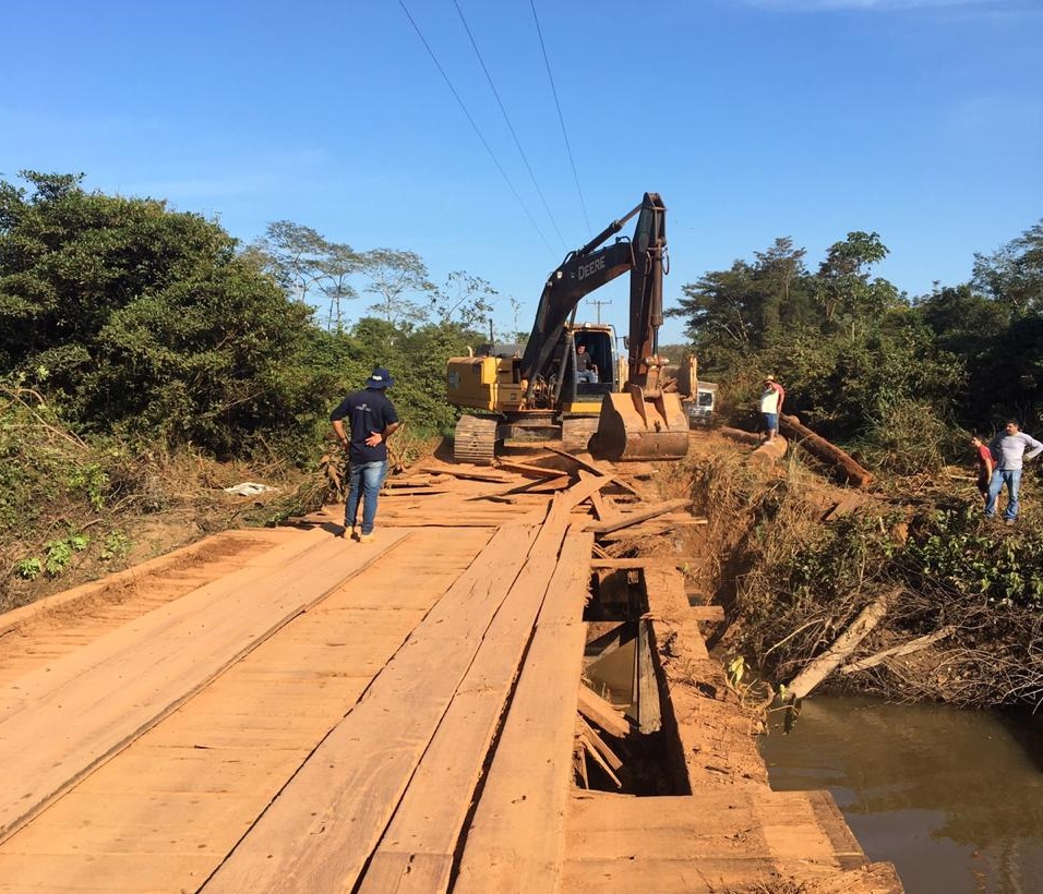 1º RESIDÊNCIA REGIONAL - RECUPERAÇÃO DA PONTE SOBRE O RIO MERÉ EM CORUMBIARA É INICIADA - News Rondônia
