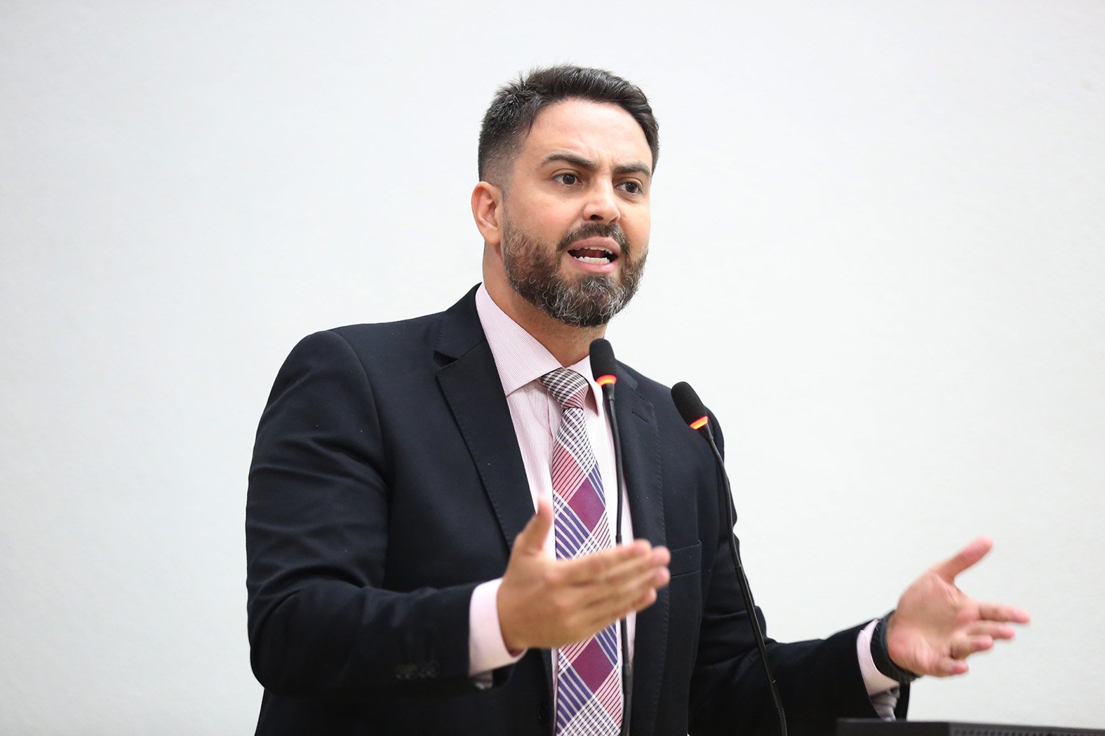 LÉO MORAES PEDE INSTALAÇÃO DE BANHEIROS QUÍMICOS NOS TRECHOS DA BR 364 QUE ESTÃO PASSANDO POR OBRAS - News Rondônia