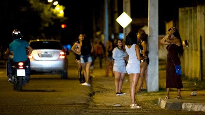 GAROTAS DE PROGRAMA SÃO AGREDIDAS POR CLIENTE AO COBRAREM SERVIÇOS PRESTADOS - News Rondônia