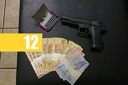 FORÇA TÁTICA DO 5° BPM PRENDE JOVEM COM PISTOLA E DROGA - News Rondônia