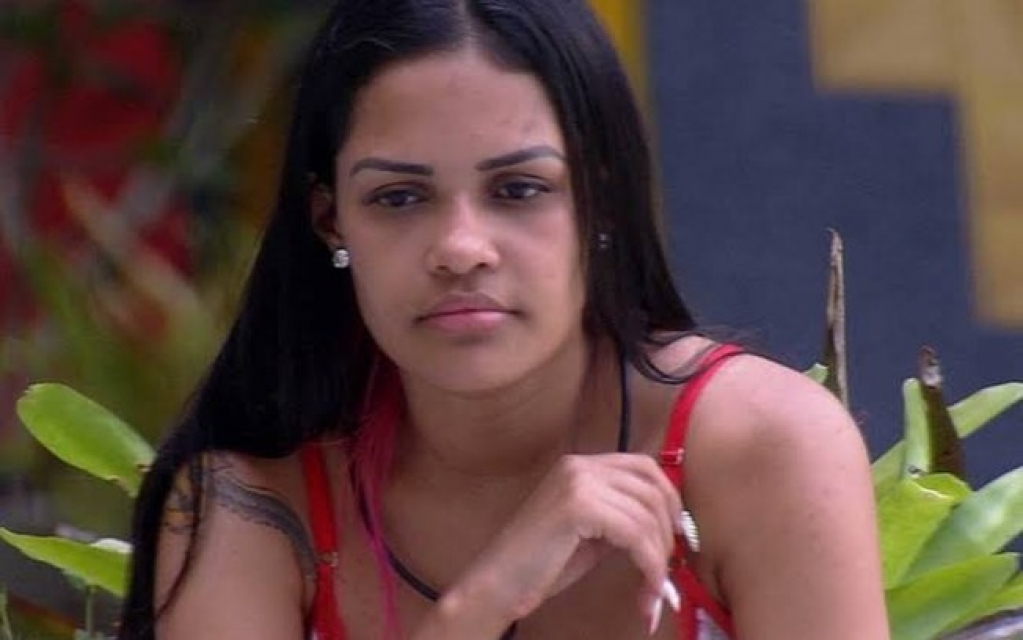 BBB20: BÊBADA, FLAYSLANE SAI DO BANHEIRO SEM CALCINHA - VÍDEO - News Rondônia