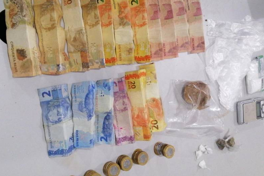 Morador denuncia e PM prende em casa homem que comercializava drogas através do WhatsApp - News Rondônia