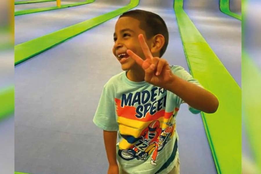 Menino de 6 anos pede para ser adotado e recebe ajuda:`Limpo meu quarto´ - News Rondônia