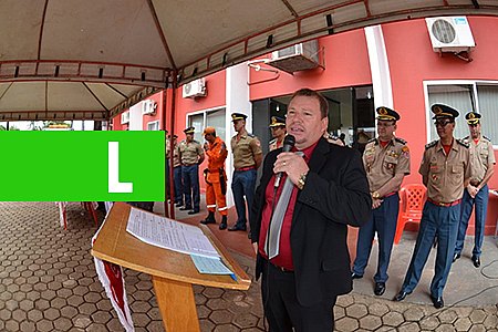 DR. NEIDSON PARTICIPA DE ENTREGA DE VEÍCULOS NO COMANDO GERAL DO CORPO DE BOMBEIROS - News Rondônia