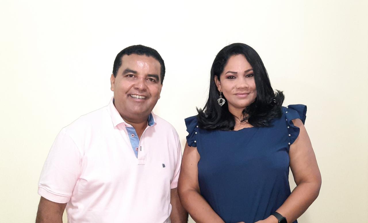 Lindomar Garçon e Milene Barreto parabenizam servidores pelo Dia do Funcionário Público - News Rondônia