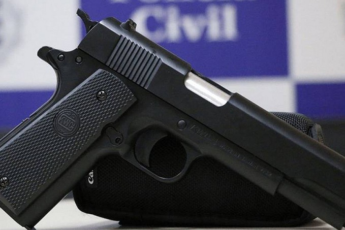 Adolescente de 15 anos é assaltado na porta de casa; ladrão estaria usando 'arma de brinquedo' - News Rondônia