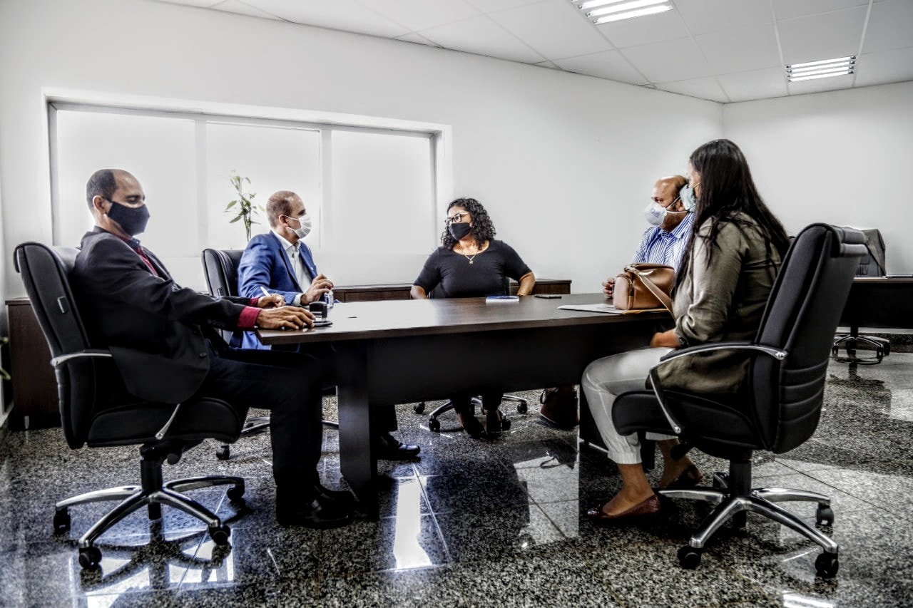 PRODUTORES DE LEITE  DEP. Alan Queiroz recebe pedido de apoio aos produtores de leite de Jaru - News Rondônia