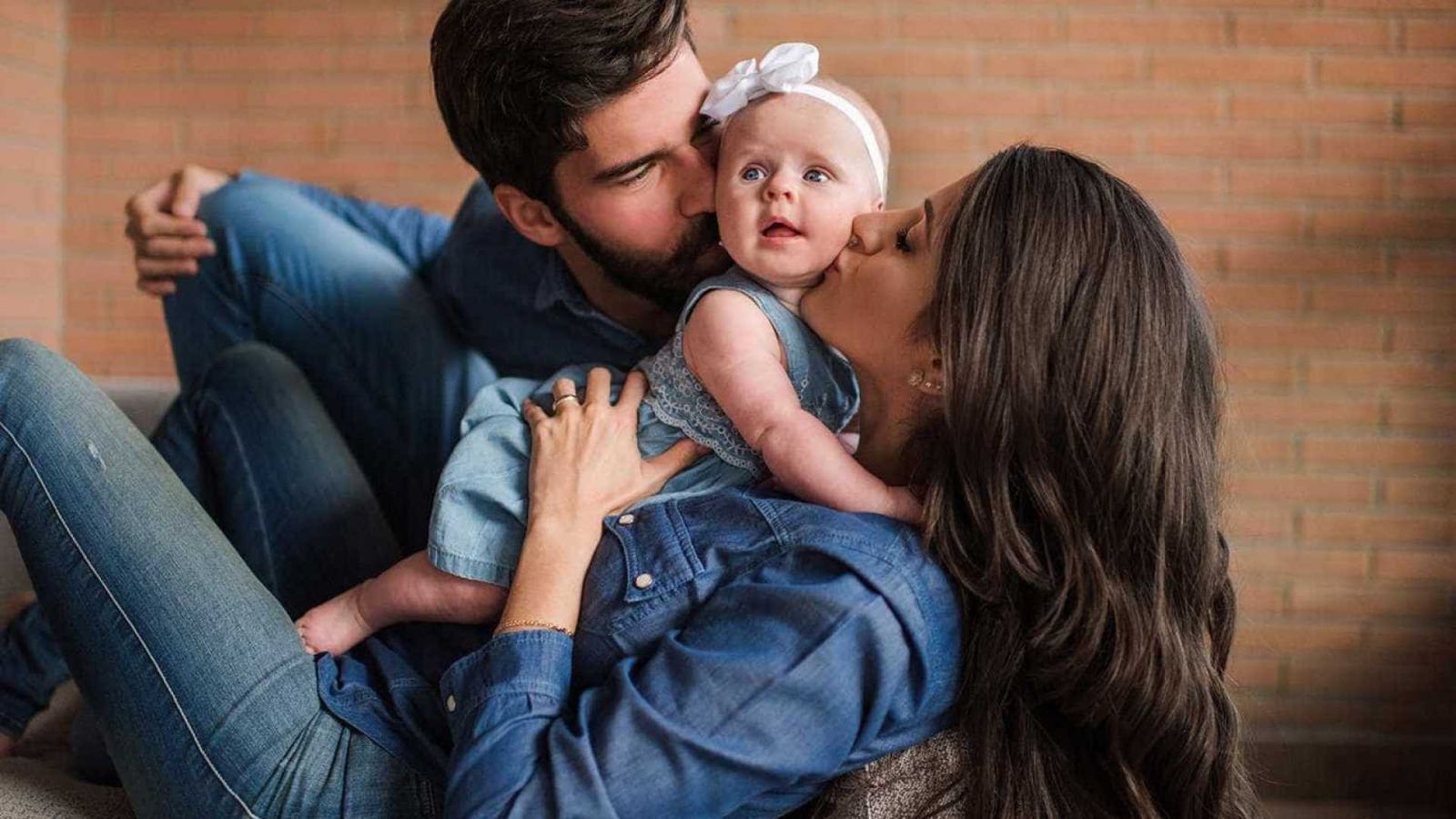 FILHA DO GOLEIRO ALISSON É A MASCOTE MAIS FOFA DA SELEÇÃO - News Rondônia
