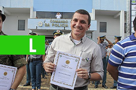 DIRETOR DA ESBR RECEBE DIPLOMA DE AMIGO DA PM POR INICIATIVAS NA ÁREA DA EDUCAÇÃO - News Rondônia