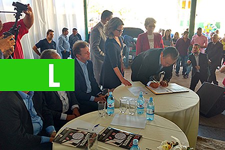 DEPUTADO LUIZINHO GOEBEL PRESTIGIA POSSE DO PREFEITO ELEITO EDUARDO JAPONÊS E REAFIRMA COMPROMISSO COM VILHENA - News Rondônia