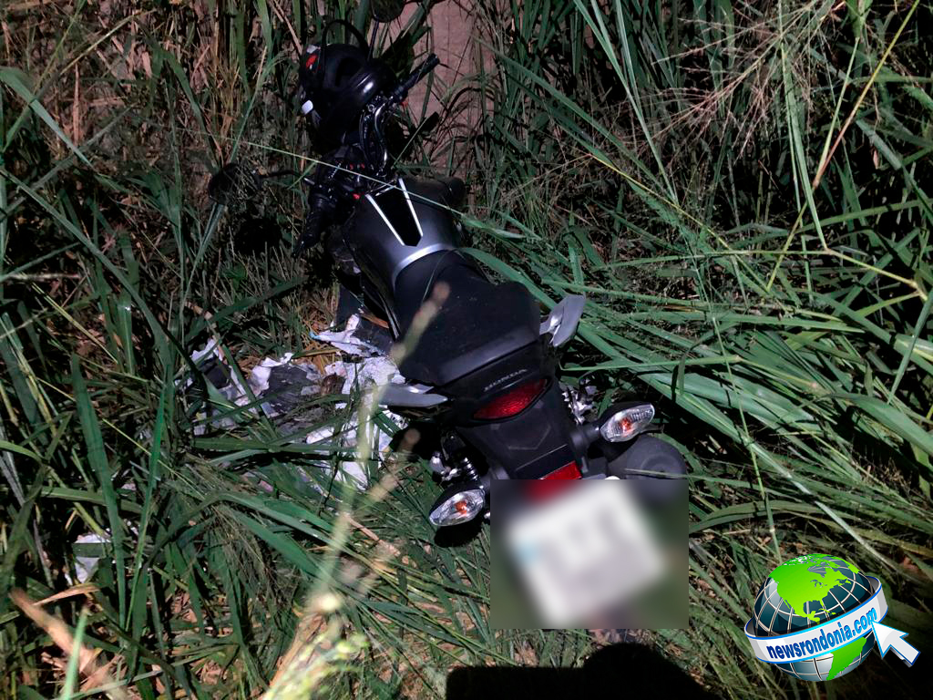 RASTREADA: BANDIDOS ROUBAM MOTO NO CRISTAL DA CALAMA E ABANDONAM NO BAIRRO JARDIM SANTANA - News Rondônia