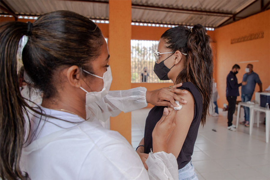 COOPERAÇÃO - Parceria intensifica vacinação contra a covid-19 em residenciais populares de Porto Velho - News Rondônia