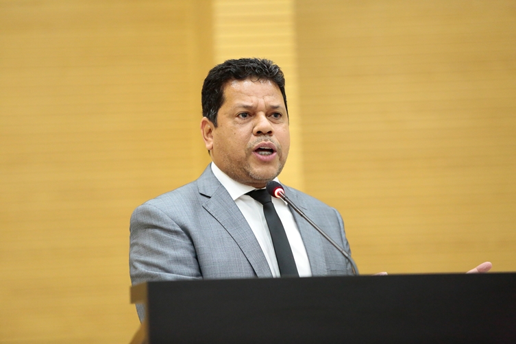 Jair Montes lamenta suspensão de obras em estradas vicinais da Capital - News Rondônia